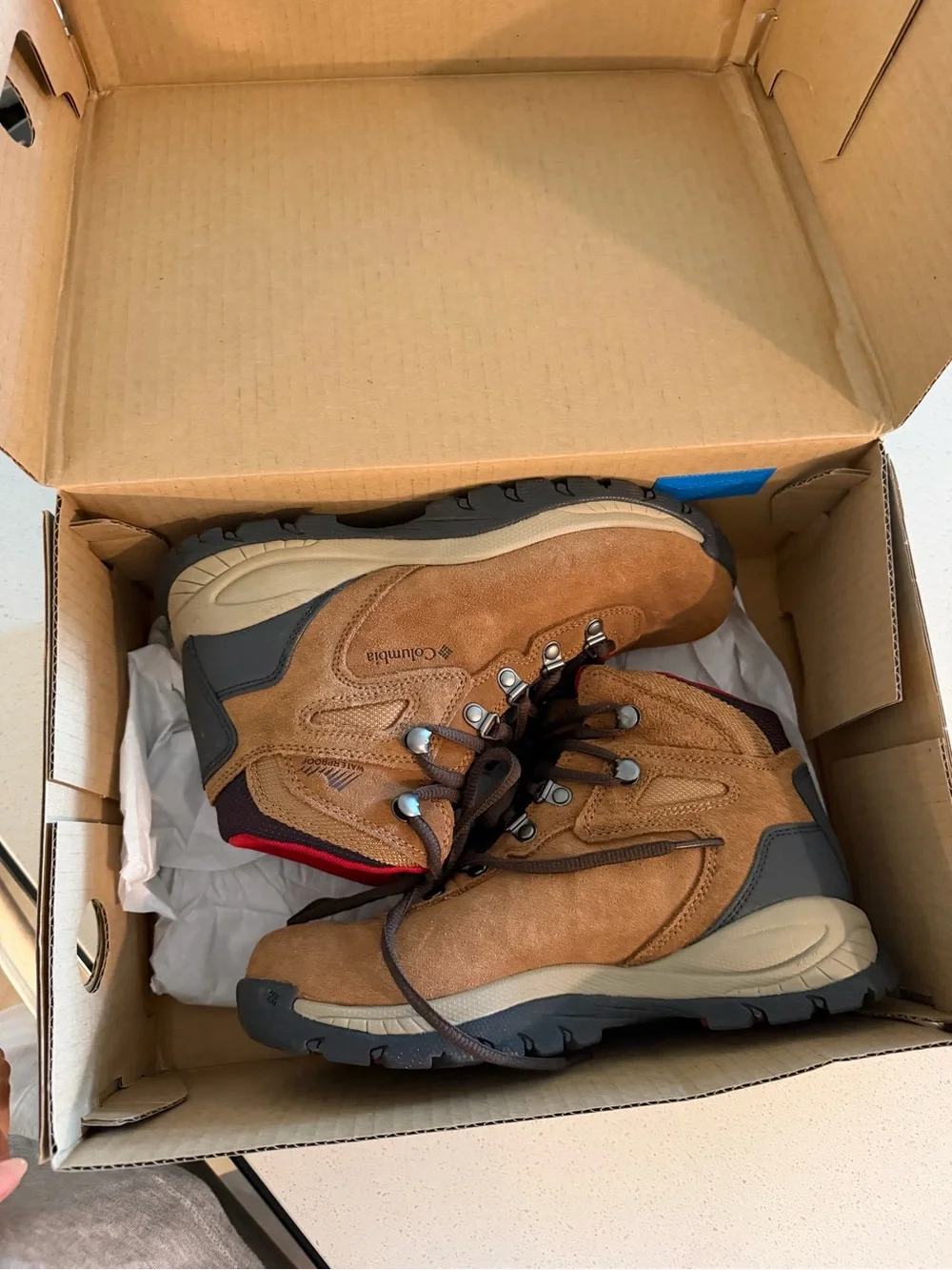 Columbia Woman’s Brown Suede Hiking Boots